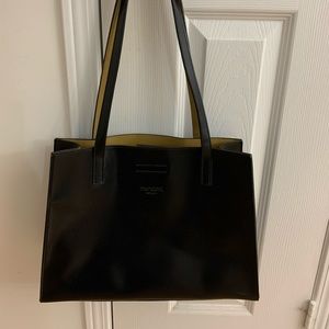 Mondani all leather black tote bag